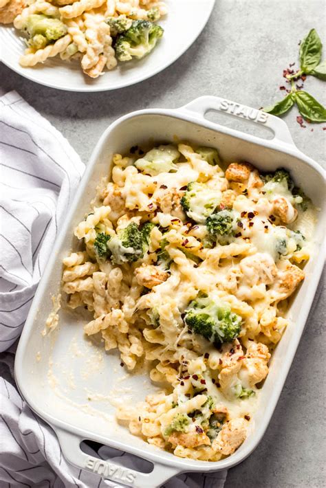 Cheesy Chicken And Broccoli Pasta Casserole Broccoli Walls