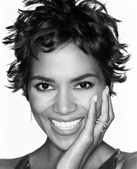 Halle Berry Por Ruven Afanador 2006 Halle Berry Halle Beautiful Smile