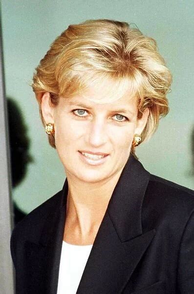 Diana Princess Of Wales Upon Her Arrival At The Luanda