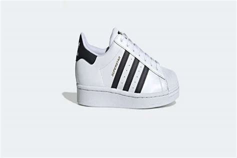 Rekomendasi Sepatu Sneakers Adidas Terbaik