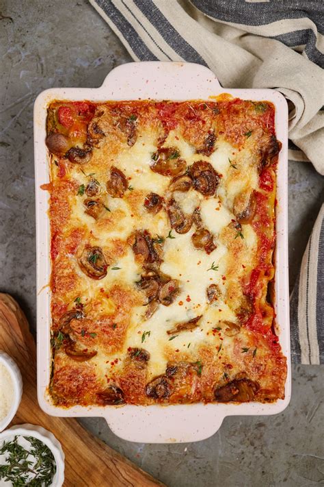 Mushroom and Spinach Lasagna - Casserole Recipes