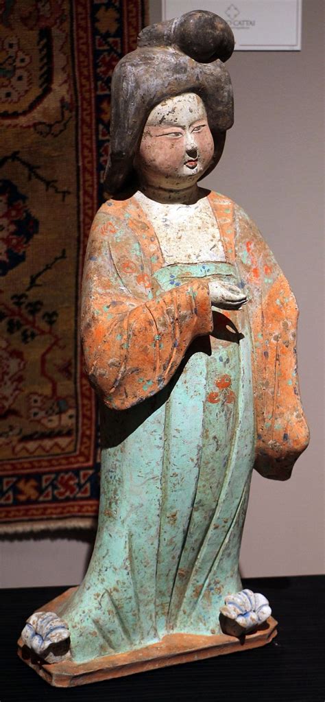 Category Statuettes Of Women Of The Tang Dynasty Wikimedia Commons