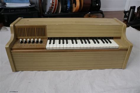 Magnus Diamond Chord Organ Reverb