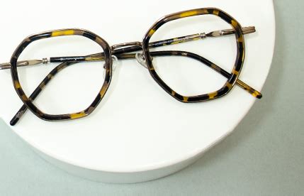 Hexagonal Glasses Frame For All Face Shape - Specscart