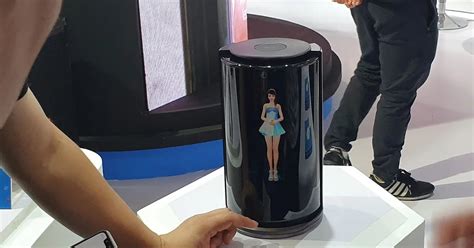 Asistentes Holográficos La Nueva Tendencia En Asia Infobae