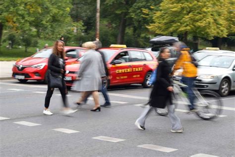 Stanje na cestama u BiH Pojačan promet vozila u blizini gradskih