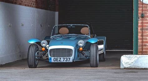 assembly  build caterham