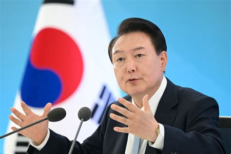 尹대통령 지지율 4주 연속 20대 정체부정평가 60대 후반