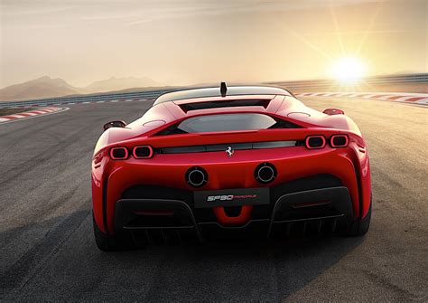 Ferrari Reveals How The Sf Stradale Plug In Hybrid Supercar Is Made