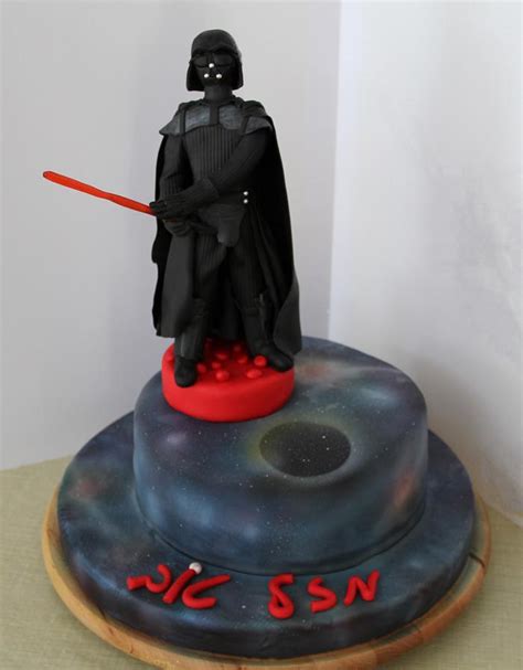 Darth Vader Cake Decorated Cake By Yael Cakesdecor