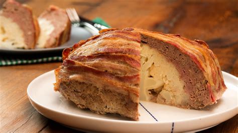 Low Carb Blumenkohl Bombe Außen knusprig Innen saftig chefkoch