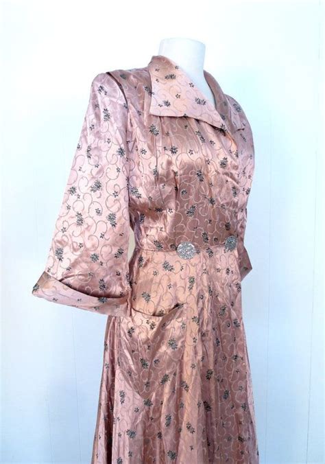 Vintage 1940s Pink Floral Satin Brocade Housecoat