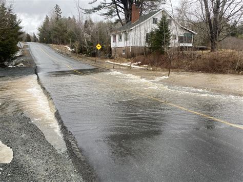 Sussex Nb Copes With Major Flooding Evacuations Street Closures The Weather Network