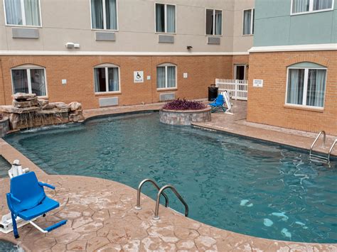 Port Aransas Hotel | Holiday Inn Express & Suites Port Aransas/Beach Area