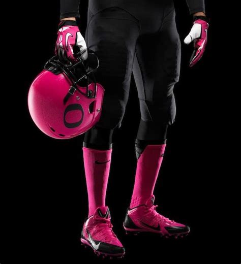 Pink Uniforms Oregon Ized By Nike Oregon Ducks Football Ducks Football Oregon Football