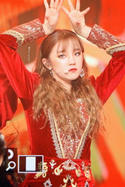 Kpop Girl Groups Korean Girl Groups Kpop Girls G Idle Yuqi Soyeon