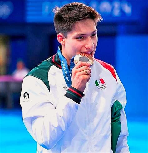 HISTORICO Osmar Olvera gana doble medalla olímpica para México