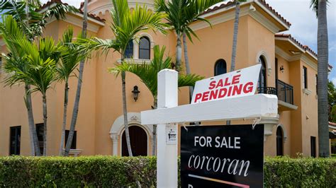 Real estate home sales in Palm Beach County plummet in 2022