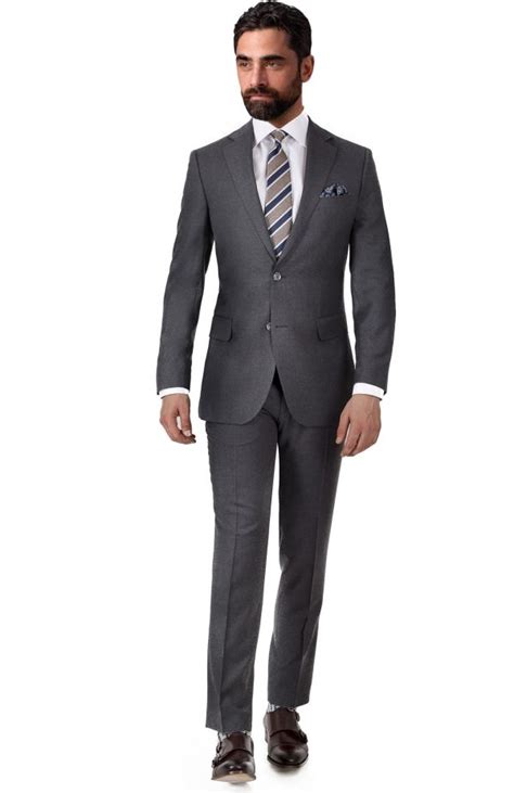 Costume Gris Uni En Laine Et Soie Tailored Suit Paris