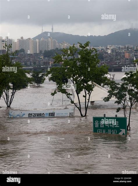 09th Aug 2022 Heavy Rain A Park Along The Han River Is Submerged On