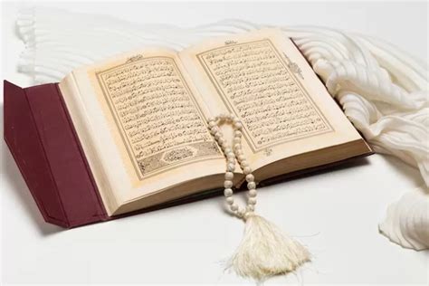 Tafsir Surat Al Hujurat Ayat Keberagaman Dan Kemuliaan Di Mata