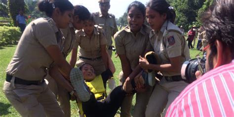 Tibetan Protesters At China Embassy New Delhi Arrested Tibetan Journal