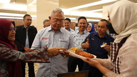 Rakyatpreneur Dan Unipreneur Bagi Tahun 2022 Lancar Dengan Peruntukan