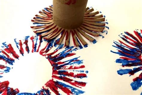 Easy Toilet Paper Roll Firework Craft | Mombrite