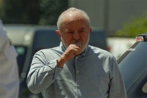 Lula Diagnosticado Pneumonia Leve E Adia Para Domingo Embarque