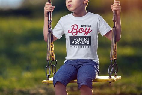 Free Boy Wearing T Shirt Mockup Psd