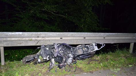 T Dlicher Motorrad Unfall Bei Burgwald Bottendorf