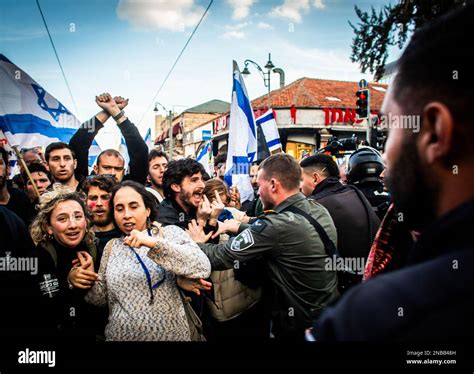 Jerusalem Israel 13th Feb 2023 Police Officers Push Back Protestors