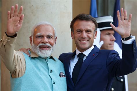 Let S Pay In Rupees At The Eiffel Tower Pm Modi Announces Upi In