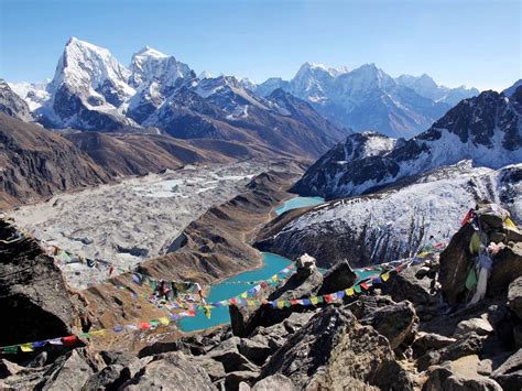 Gokyo Lakes Trek Stunning Trek To The Emerald Lakes Nepal