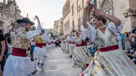 La Gran Fiesta Del Folclore Valenciano Se Da Cita En Ontinyent