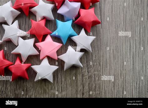 Origami stars paper Stock Photo - Alamy