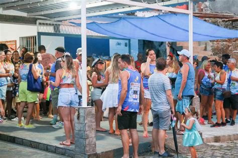 A Tarde Foi De Muita Folia E Descontra O Para A Turma Do Bloco Cal A