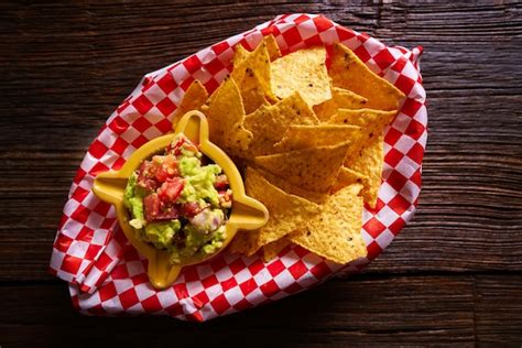 Premium Photo | Nachos with guacamole mexican recipe