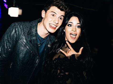 Shawn Mendes And Camila Cabello Se Orita Wallpapers Wallpaper Cave