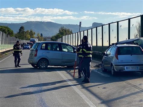 Incidente Mortale Sulla Palermo Agrigento Scontro Tra Due Auto Due