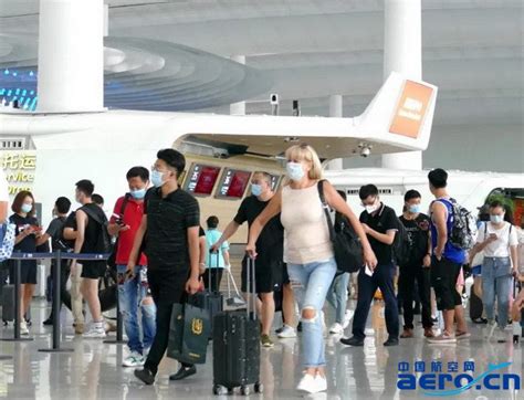 2020年广州白云机场共计运输旅客达4378万人次航空翻译飞行翻译民航翻译蓝天飞行翻译公司