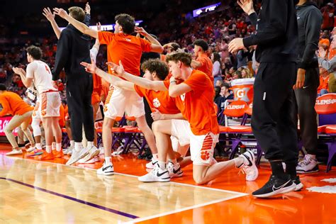 Tigers Survive Road Test Defeat Seminoles For Bounce Back Win