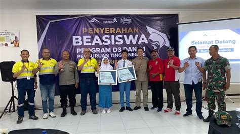 60 Pelajar Berprestasi Di Banyuwangi Dapat Beasiswa Dari PT BSI Kabar