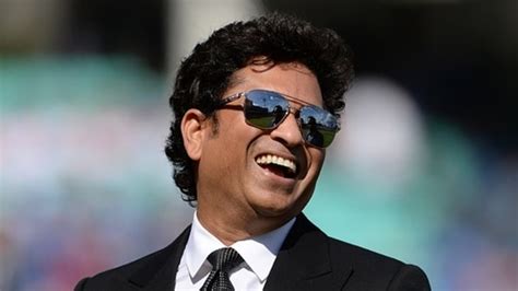 Sachin Tendulkar takes a trip down memory lane | Crickit