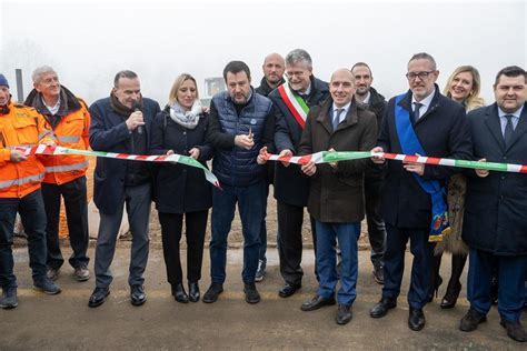 Verdello Inaugurata La Tangenziale Est Il Ministro Salvini La