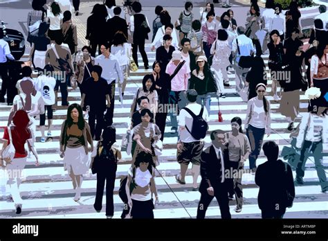 Fotografía modificada digitalmente de personas caminando por una calle