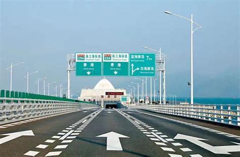 Hong Kong-Zhuhai-Macao Bridge Soon Open for Tourism – Thatsmags.com