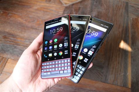 BlackBerry Key2 LE vs. BlackBerry Key2: Smartphone Spec Comparison ...