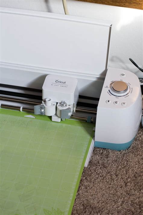 Cricut Hacks For Beginners: Mat, SVG Files, Tips and Tricks- Crafts ...