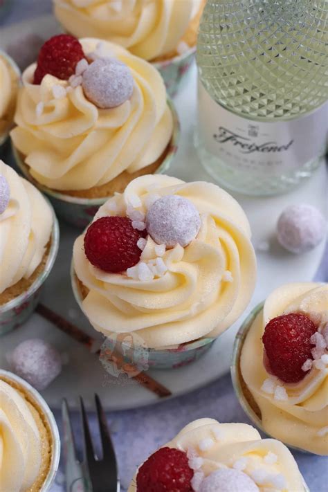 Prosecco Cupcakes Janes Patisserie